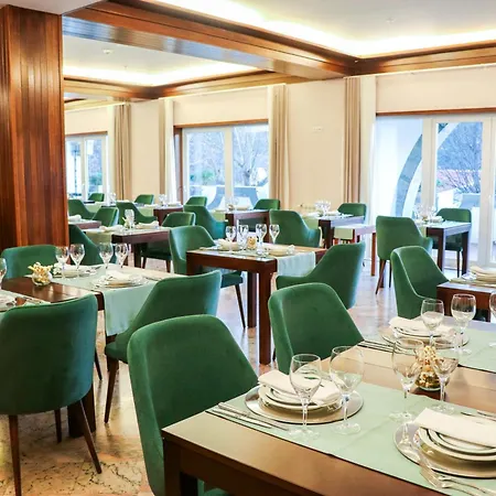 Sao Bento Da Porta Aberta & 4* Geres