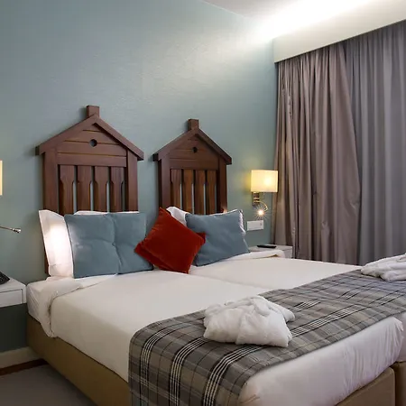 Hotel Sao Bento Da Porta Aberta & 4*