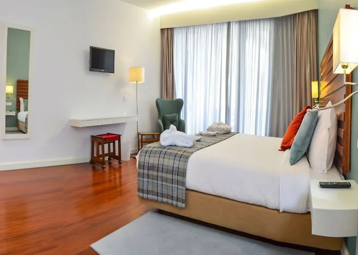 Sao Bento Da Porta Aberta & Geres