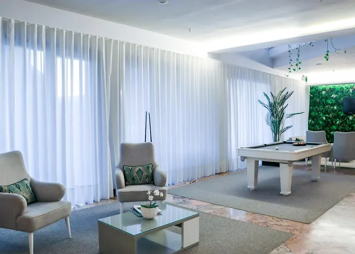 Hotel Sao Bento Da Porta Aberta & 4*