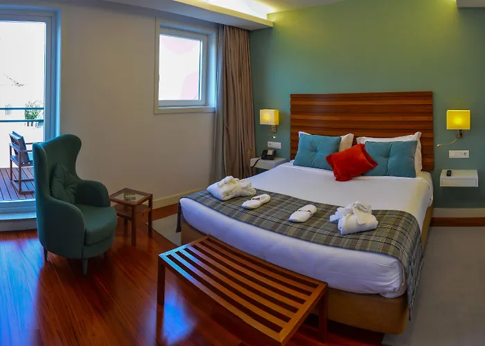 Sao Bento Da Porta Aberta & 4* ג'רס