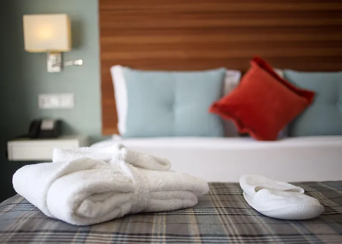 Sao Bento Da Porta Aberta & 4* Geres