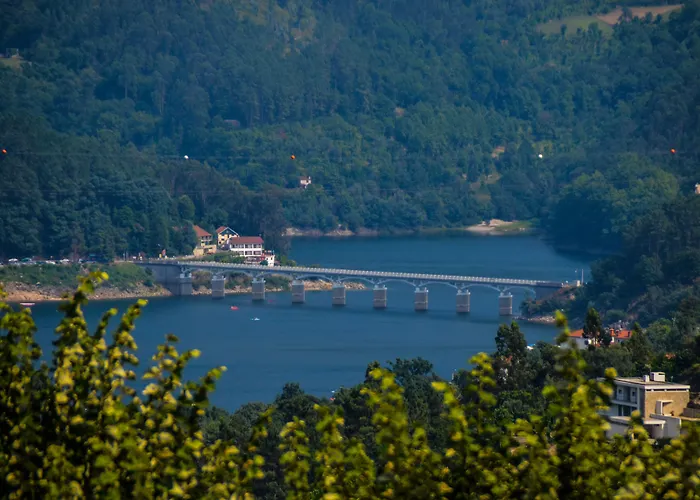 Sao Bento Da Porta Aberta & 호텔 4*